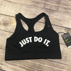 Nike Victory Sports Bra NWT